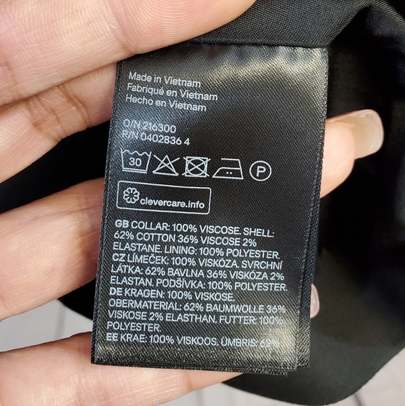 H&M black blazer - Picture 8 of 9